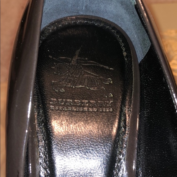Burberry patent leather pumps - Picture 8 of 9